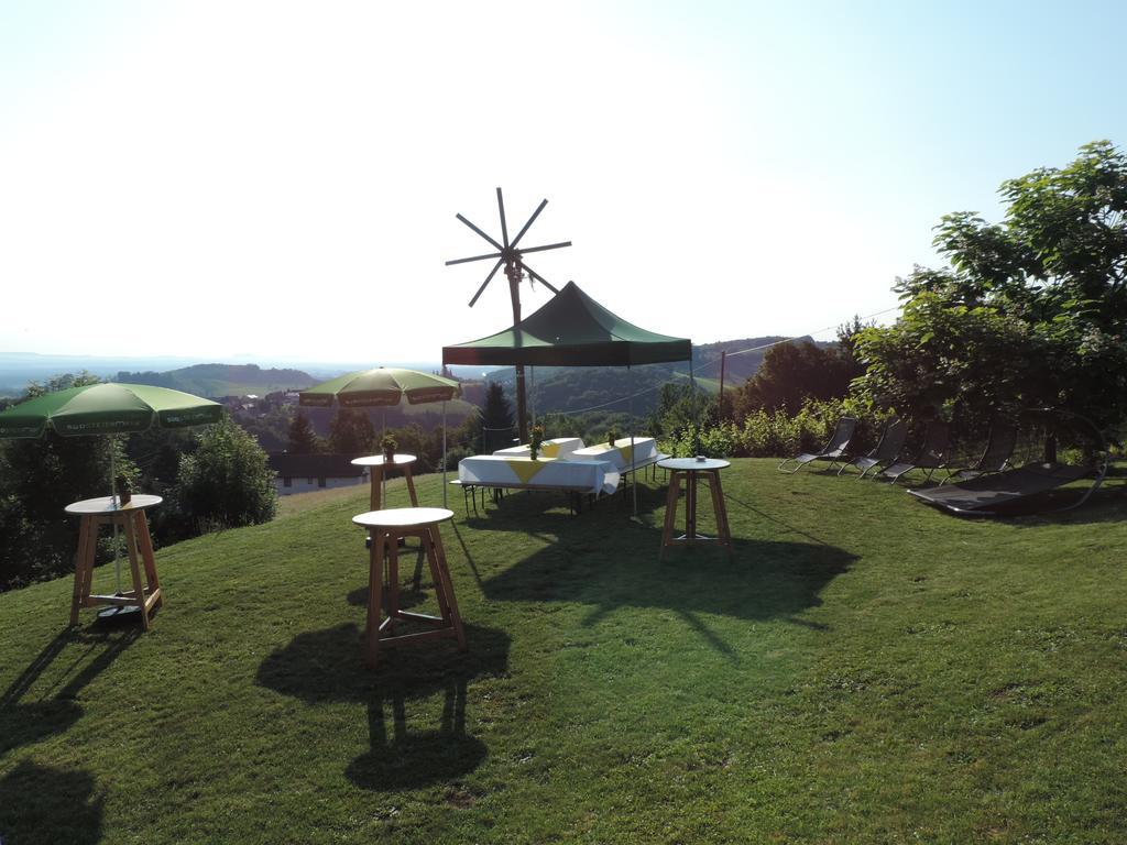 Weingut Gaestezimmer Gruber エーレンハウゼン エクステリア 写真